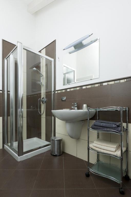 Aparthotel Casa Carla Torbole Sul Garda Pokoj fotografie