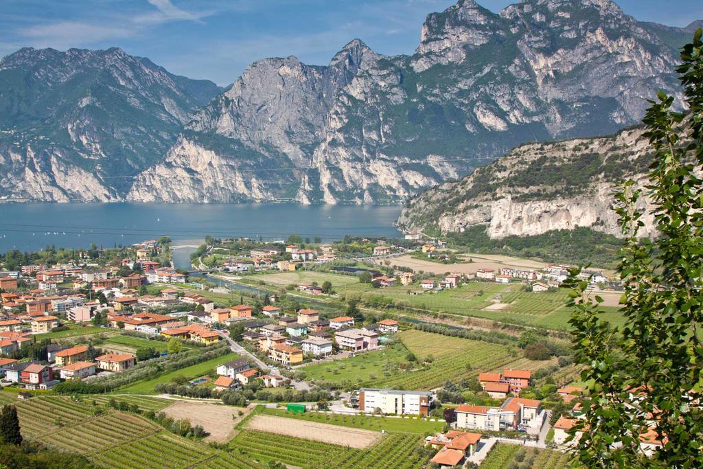 Aparthotel Casa Carla Torbole Sul Garda Exteriér fotografie